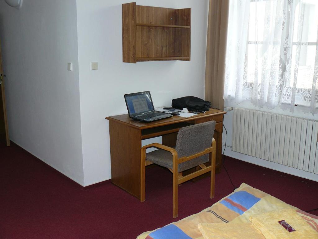 Hotel Koleje Zamecek Lednice Habitación foto